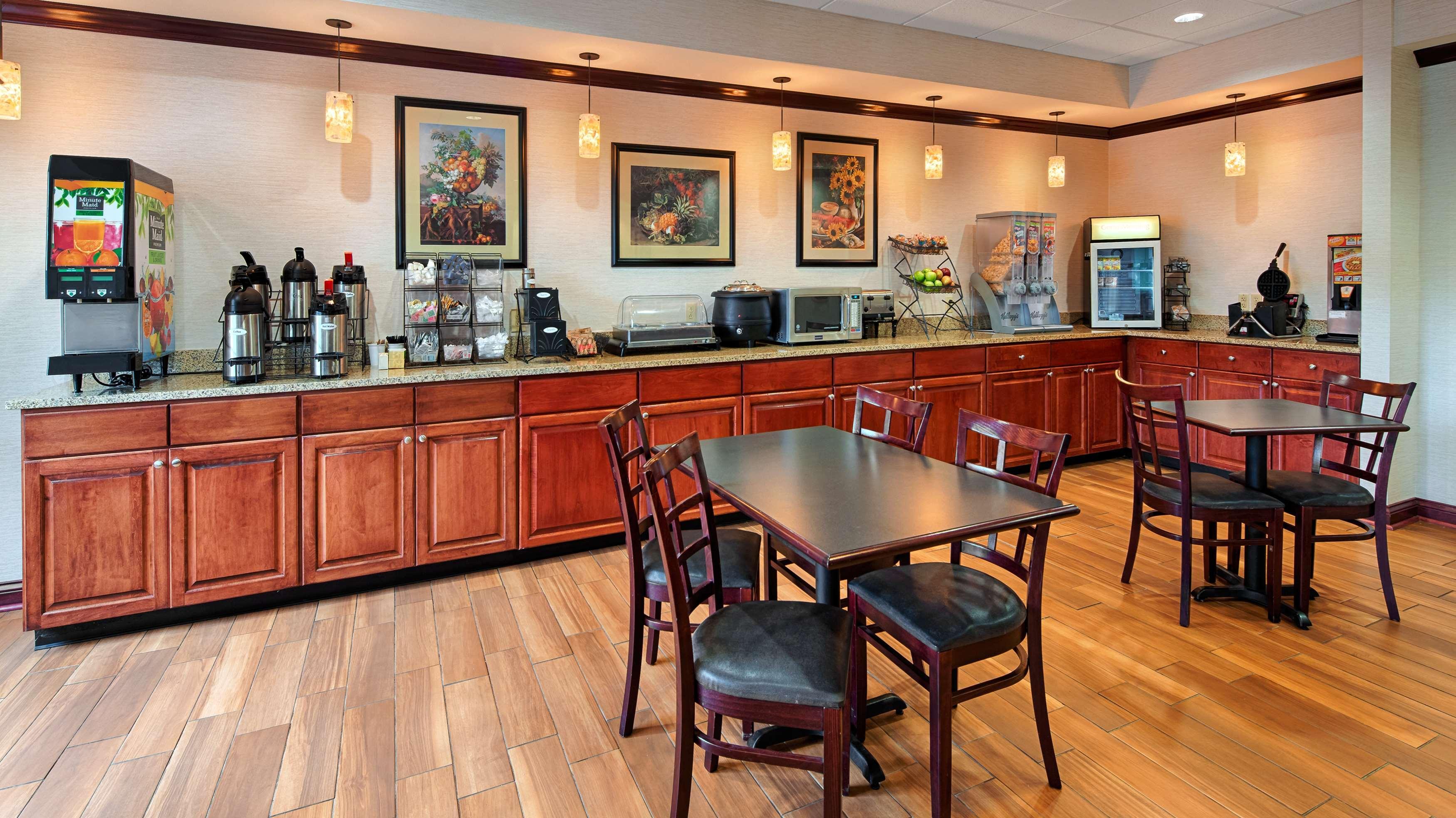 Best Western Of Wise Bagian luar foto